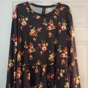 Agnes & Dora long sleeve relaxed ruffle tee